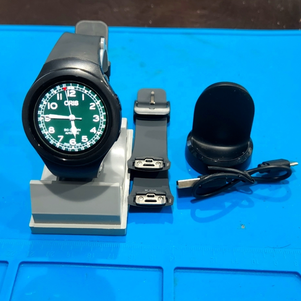 Samsung Gear S2 SM-R730V Smart Watch 4GB w/ 2 Bands & Charger no box/paper